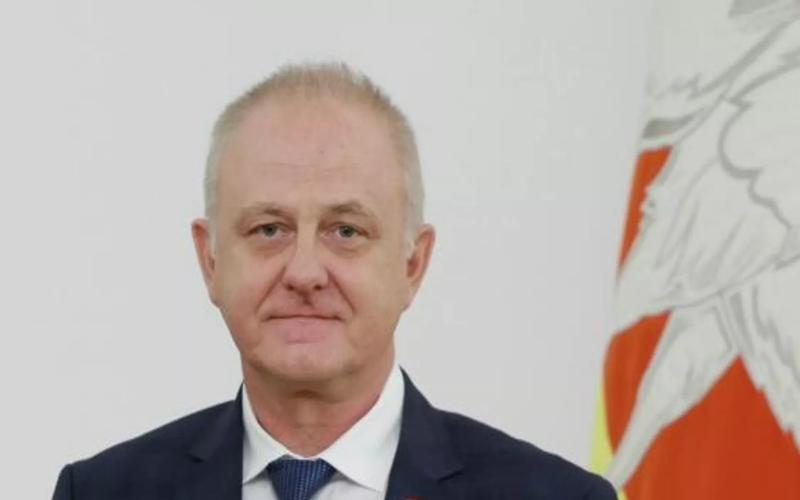 Экс-главе челябинского Роспотребнадзора Анатолию Семенову могут изменить причину увольнения