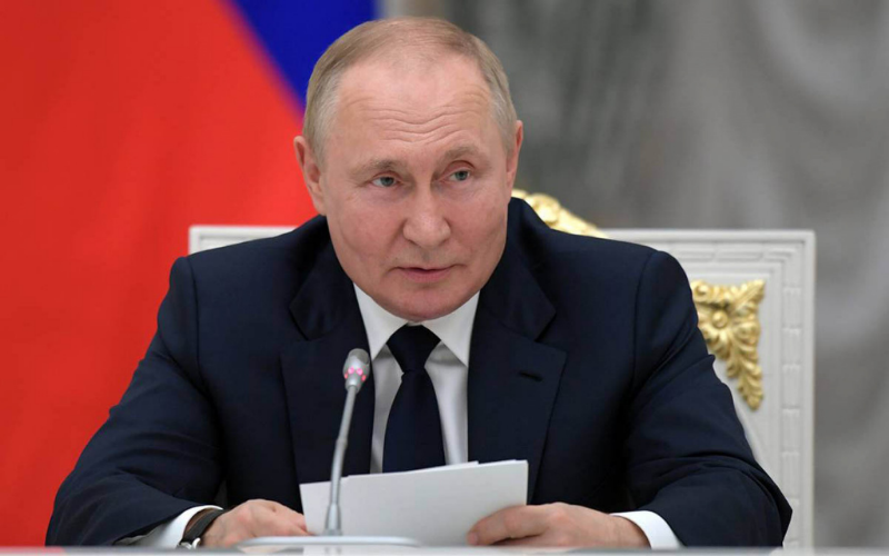 Президент Путин присвоил награды четырем аграриям Новосибирской области