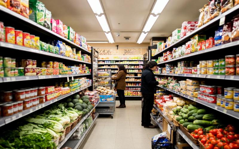Продуктовая корзина россиян в январе подорожала на 4,5%