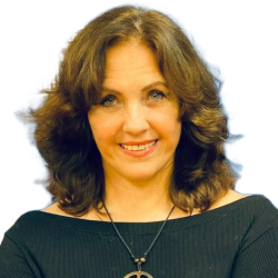 Лариса Абдуллаева