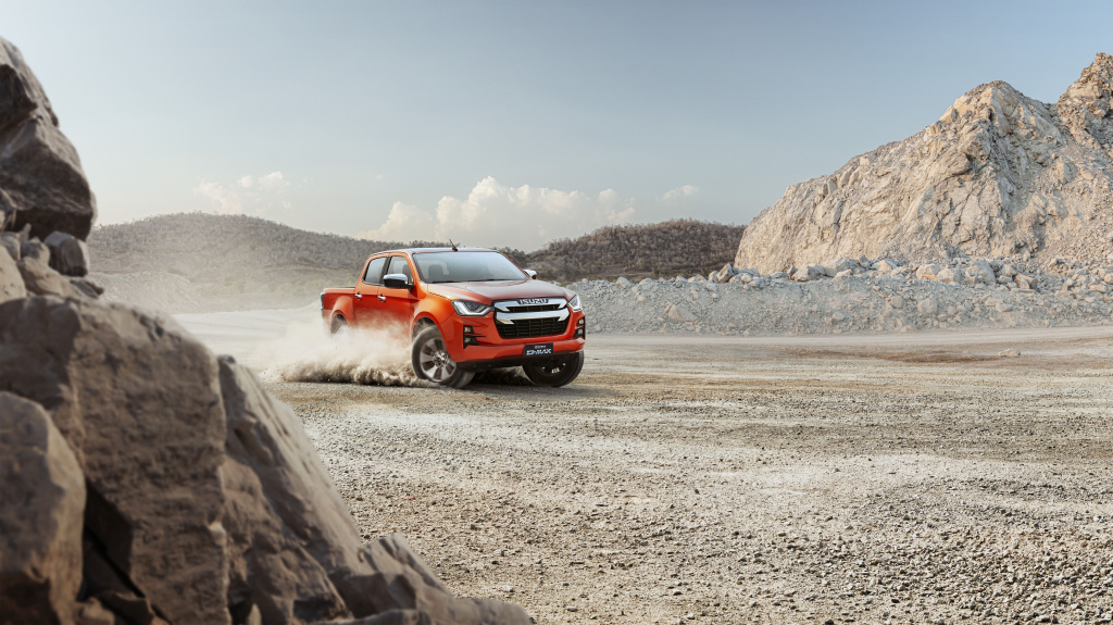 20MY ISUZU D-MAX_4-1_GEXP_LHD_Crew RBD.jpg